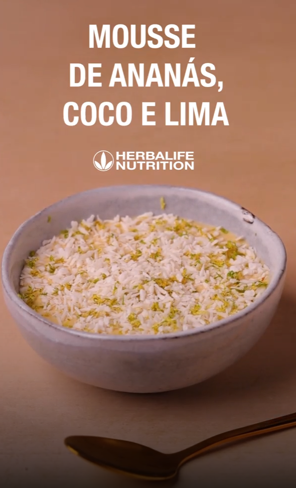 Mousse de ananás, coco e lima 